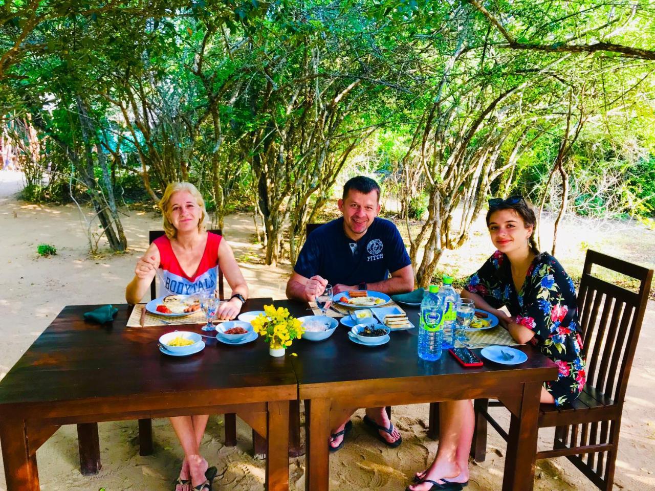 Yala Leopard Mobile Camp Hotel Екстериор снимка